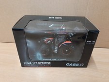UNIVERSAL HOBBIES 1.32 CASE IH
