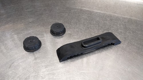 Yamaha xj750 fuel tank rubbers - yamaha,