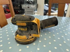 DEWALT DCW210 18v Orbital