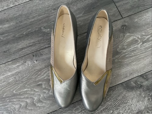 Equity ladies shoes - size, e