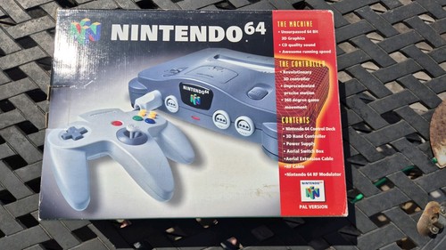 Vintage nintendo console - 64,