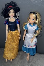 Disney Dolls Snow White and