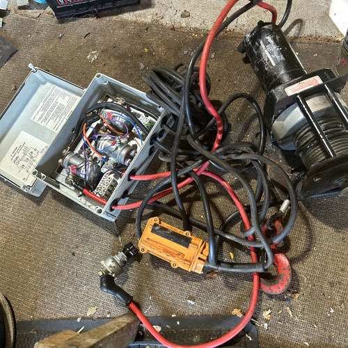 Winch 12v and bushey - 12v, ex