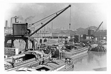 pt3699 - Barges on the Canal 