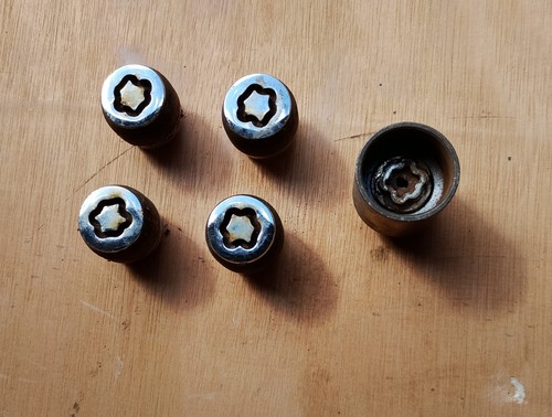 Locking wheel nut key - mg,