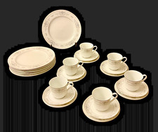 WADE FINE JAPANESE PORCELAIN