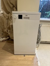 Beko DVS04X20W Freestanding