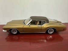 1/18 Road Signature 1971 Buick Riviera GS Copper with Black Roof Lucky Die Cast