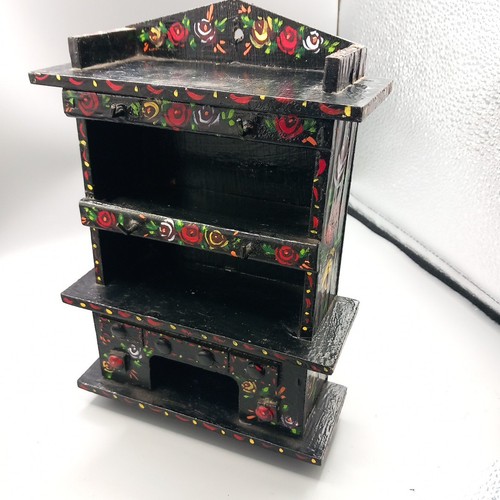 Vintage small wooden dresser - small,