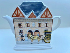 Vintage RINGTONS 1920 Collectors Teapot Wade Ceramics China Teapot 1993 (T4)