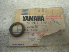 NOS OEM YAMAHA Plate Washer