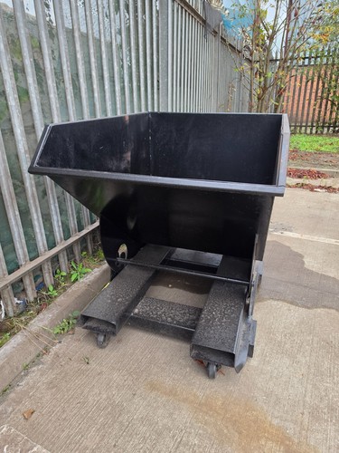 Used forklift tipping skip - tipping,