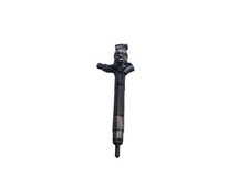 TOYOTA AURIS Fuel Injector 2.0