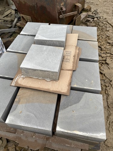 Yorkshire stone quoins - , 290mm