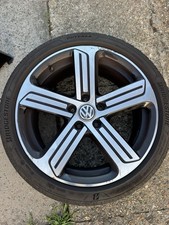 Genuine 18" Volkswagen VW Golf R Cadiz Alloy Wheel with tyre