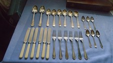 VINTAGE  SILVER PLATED 26 PIECE CANTEEN OF CUTLERY SET JMC JOHN McLORY