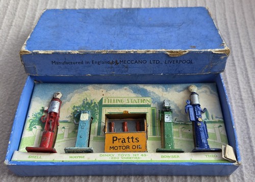 Dinky petrol pumps - dinky, pre-war