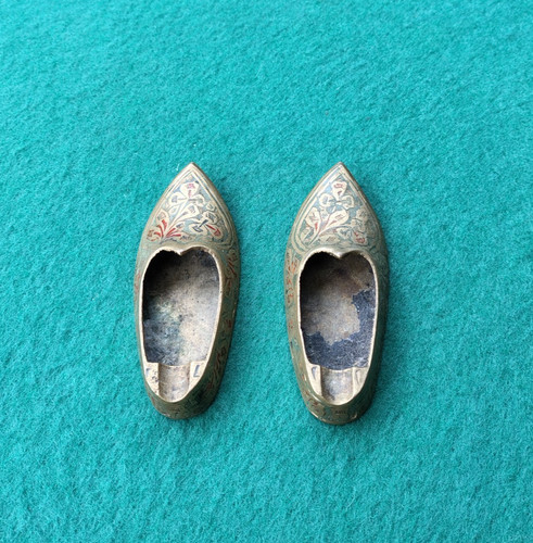 Pair vintage engraved - pair,