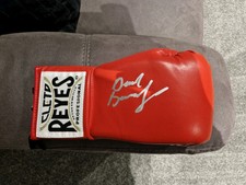 Red Cleto Reyes Boxing Glove