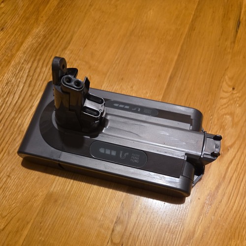 Genuine dyson v10 - v10, sv12