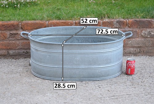 Vintage old galvanized - vintage, bath