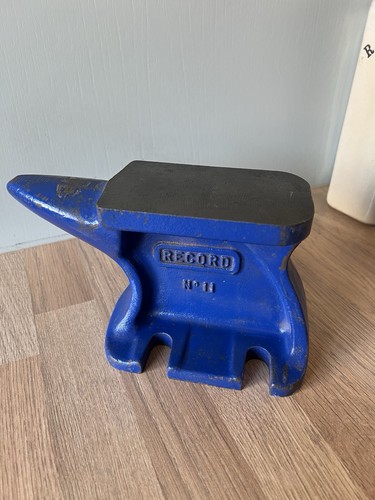 Vintage record bench - no.11,