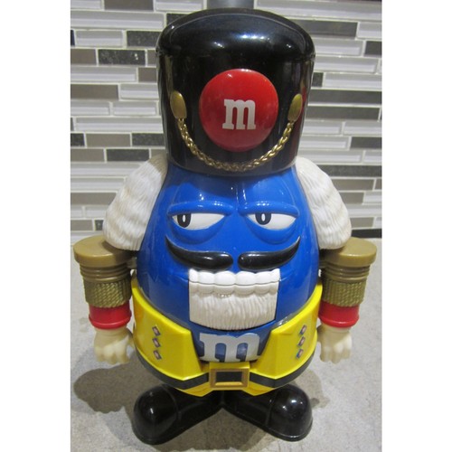 Blue character christmas - m&ms,