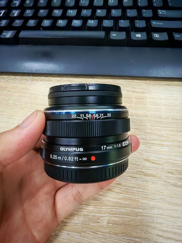 Olympus zuiko digital 17mm - digital,