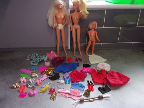 Vintage barbie dolls with - barbie,
