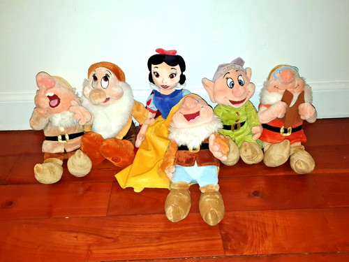 Disney store snow - store,