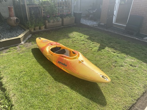 Pyranha kayak 275 - kayak,