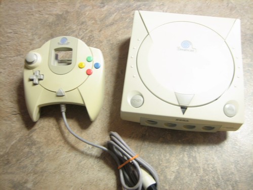 Sega dreamcast console - sega,