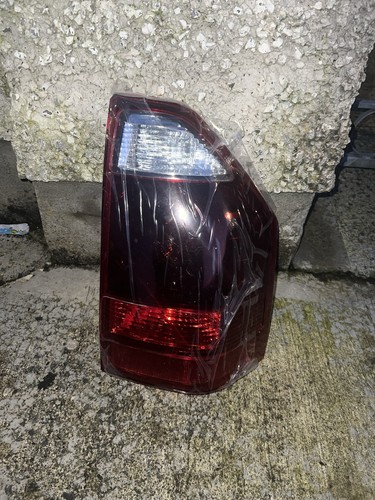 Mitsubishi pajero 2004 right - mitsubishi,