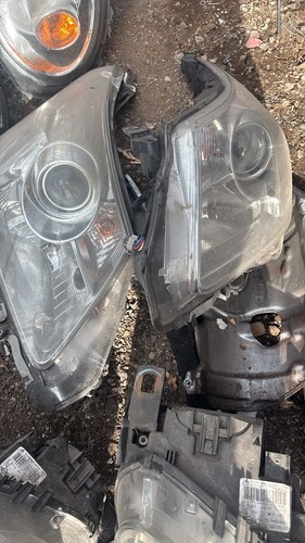 Pair 2011 toyota avensis - pair,