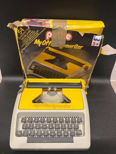 Petite office typewriter - my,