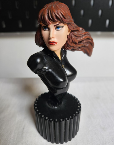 Black widow mini bust marvel - black,