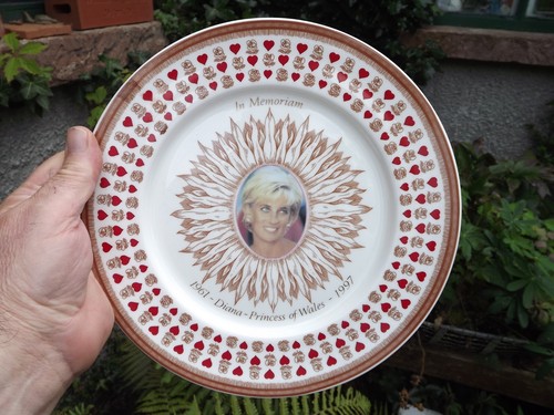 1997 coronet pottery - pottery, large