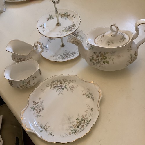 Royal albert haworth fine - royal,