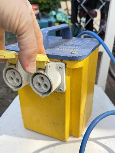 Record 110v site transformer - record,