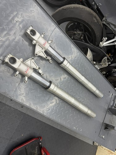 Suzuki gsxr 750 front fork - suzuki,