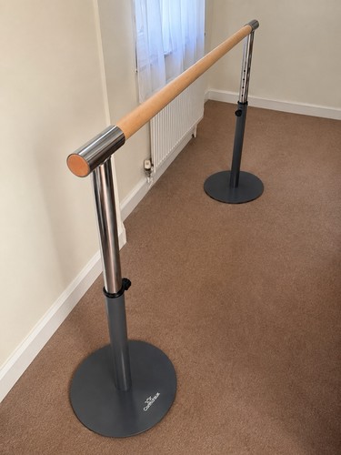 Freestanding ballet barre - barre, +