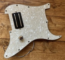 Tom Delonge-ish Strat Loaded