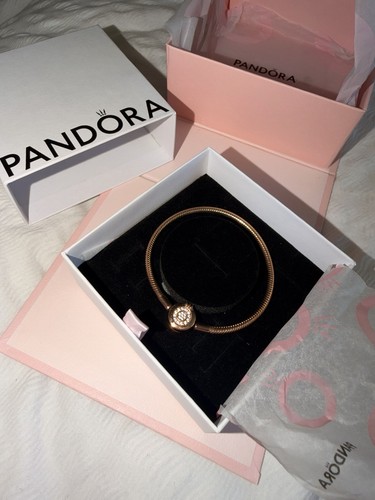 Pandora moments bracelet - pandora,