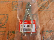 Honda CL 72 77 160 175 Original Pliers Board Tool New