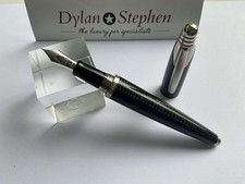 Alfred Dunhill AD2000 Carbon Fiber Fountain Pen 18K fine gold nib