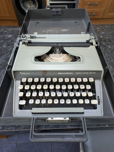 Vintage remington travel - vintage, travel-riter