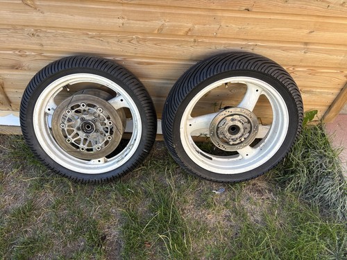 Suzuki rgv250 vj22 - suzuki, wheels