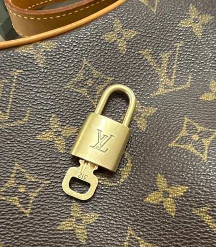 Louis vuitton padlock and - and, key