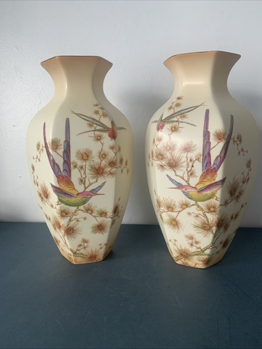 Pair crown ducal - of,