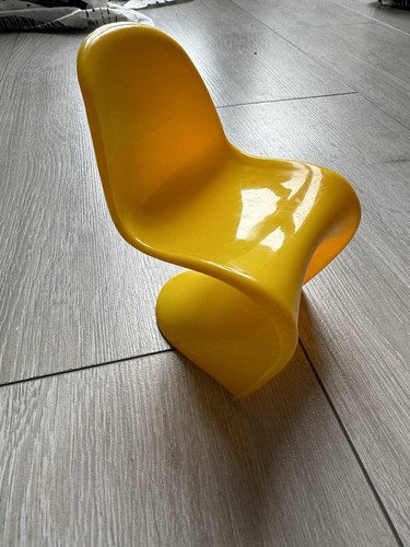 Vitra style miniature panton - style,
